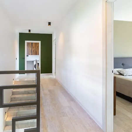 Suenos - New & Modern - 2023 * メドゥリン