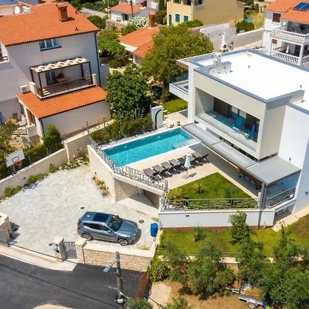 Suenos - New & Modern - 2023 *