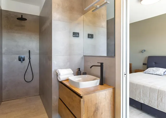 Suenos - New & Modern - 2023