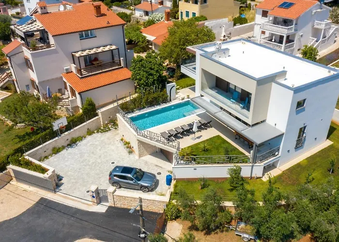 Suenos - New & Modern - 2023 *