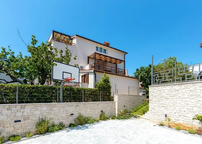 Suenos - New & Modern - 2023 Vila