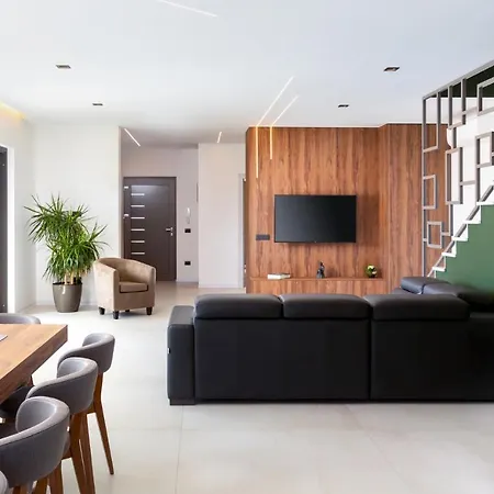 Villa Suenos - New & Modern - 2023
