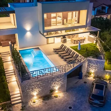 Suenos - New & Modern - 2023 Villa